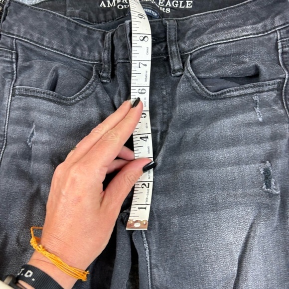 AMERICAN EAGLE Women’s Black AEO Denim Super Stretch Jeggings distressed… - Picture 4 of 9